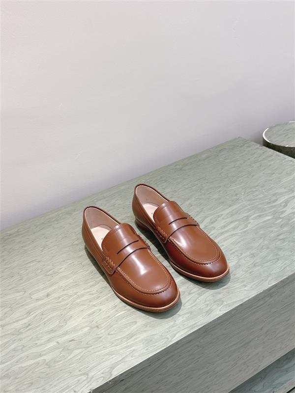 2025112812728335 310